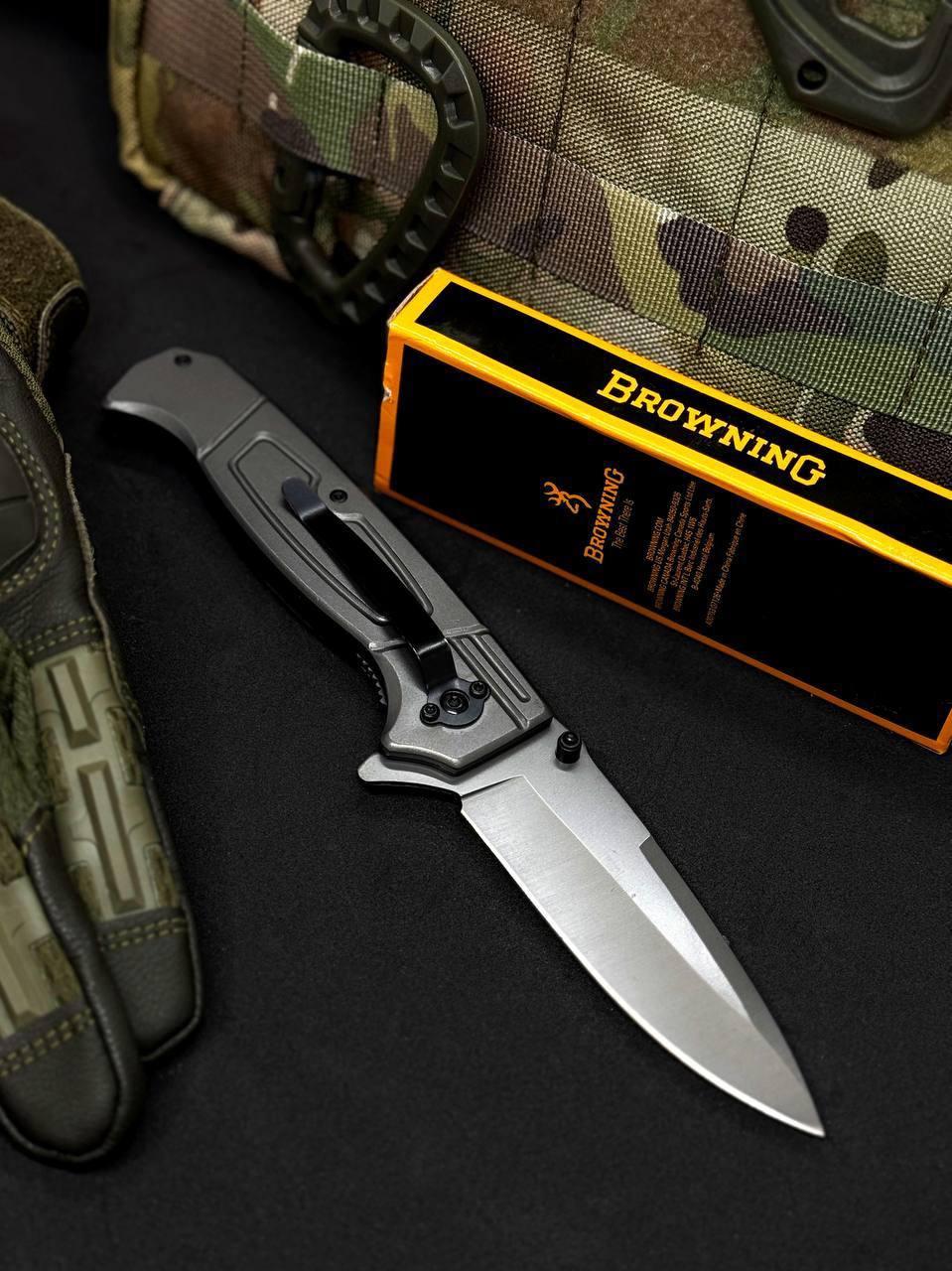 Складний напівавтоматичний ніж Browning BR5 з деревʼяною накладкою на рукоятці