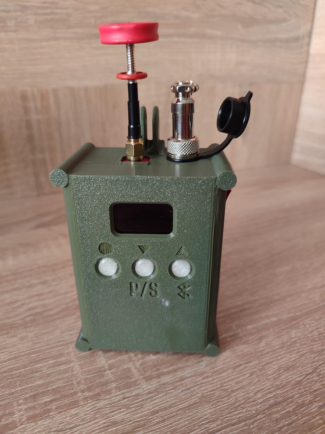 Детектор Сова 1 виявлення FPV-дронів на частоті 5.3ГГц - 5.9 ГГЦ, Bluetooth, інтеграція з РЕБ , +Монітор 4'3 дюйма для Виведення відео, + Кріплення на Лобове Скло - Зображення 8