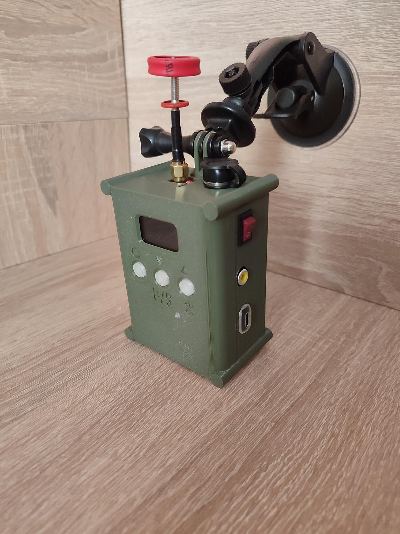 Детектор Сова 1 виявлення FPV-дронів на частоті 5.3ГГц - 5.9 ГГЦ, Bluetooth, інтеграція з РЕБ , +Монітор 4'3 дюйма для Виведення відео, + Кріплення на Лобове Скло - Зображення 6