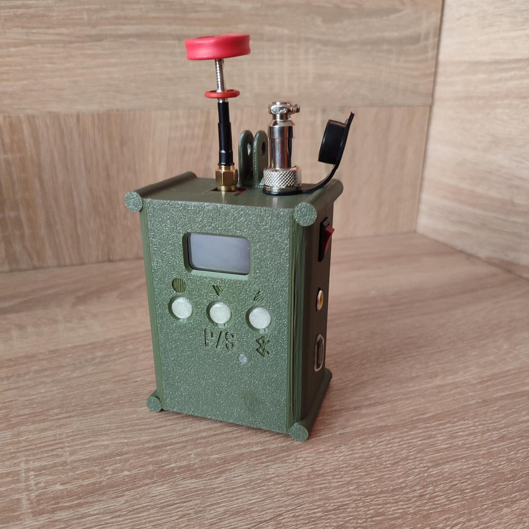 Детектор Сова 1 виявлення FPV-дронів на частоті 5.3ГГц - 5.9 ГГЦ, Bluetooth, інтеграція з РЕБ , +Монітор 4'3 дюйма для Виведення відео, + Кріплення на Лобове Скло - Зображення 4