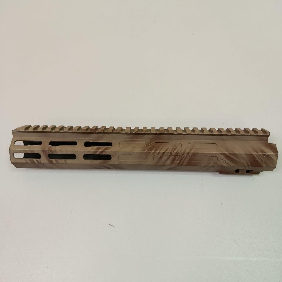 Цівка для AR15 довжина 30 см кріплення M-Lok та верхньою планкою Пікатінні, Камуфляжний Койот - Зображення 3